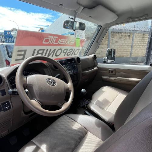 CAMIONETAS A CONSIGNACION - Toyota Land Cruiser 79 STD - Exiauto-4